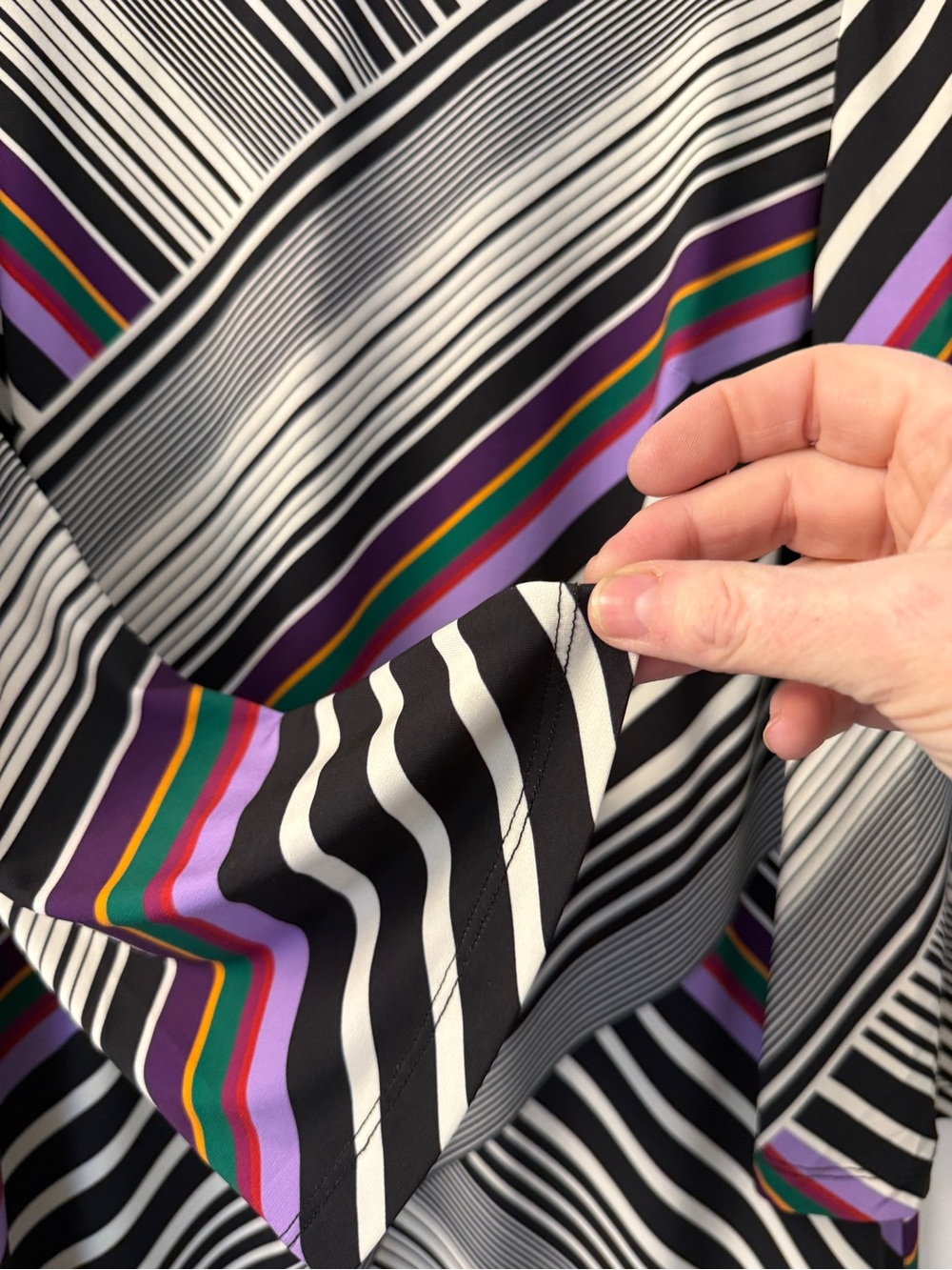 Trina Turk Merry Striped Shift Dress Keyhole Back Like New Size M Retro Mod - Picture 8 of 11